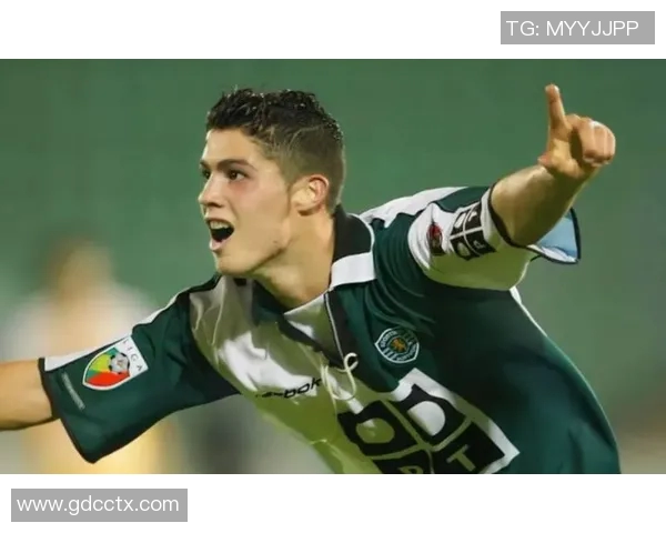 足球明星马德拉的传奇人生与辉煌成就揭秘